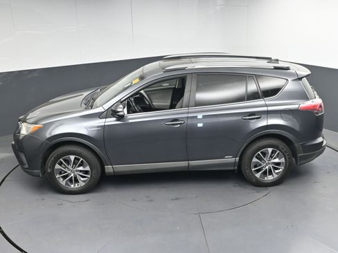 Used 2018 Toyota RAV4 XLE w/ Convenience Package image 37