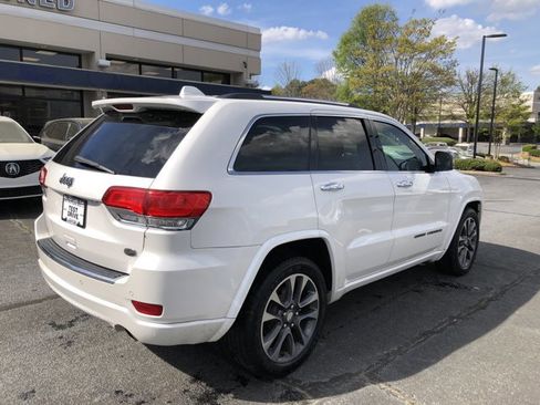 Used 2017 Jeep Grand Cherokee Overland image 5