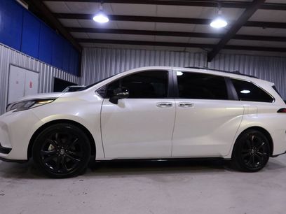 Used 2023 Toyota Sienna XSE