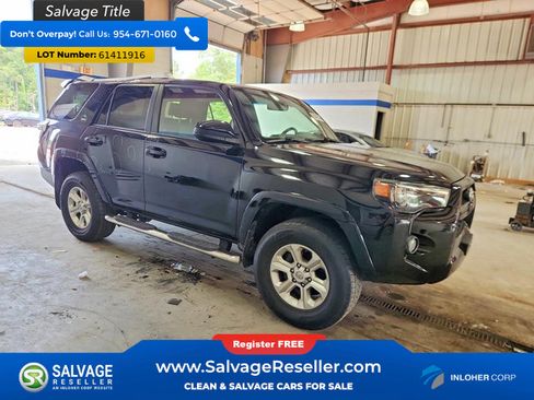 Used 2017 Toyota 4Runner SR5 AWD/4WD image 5