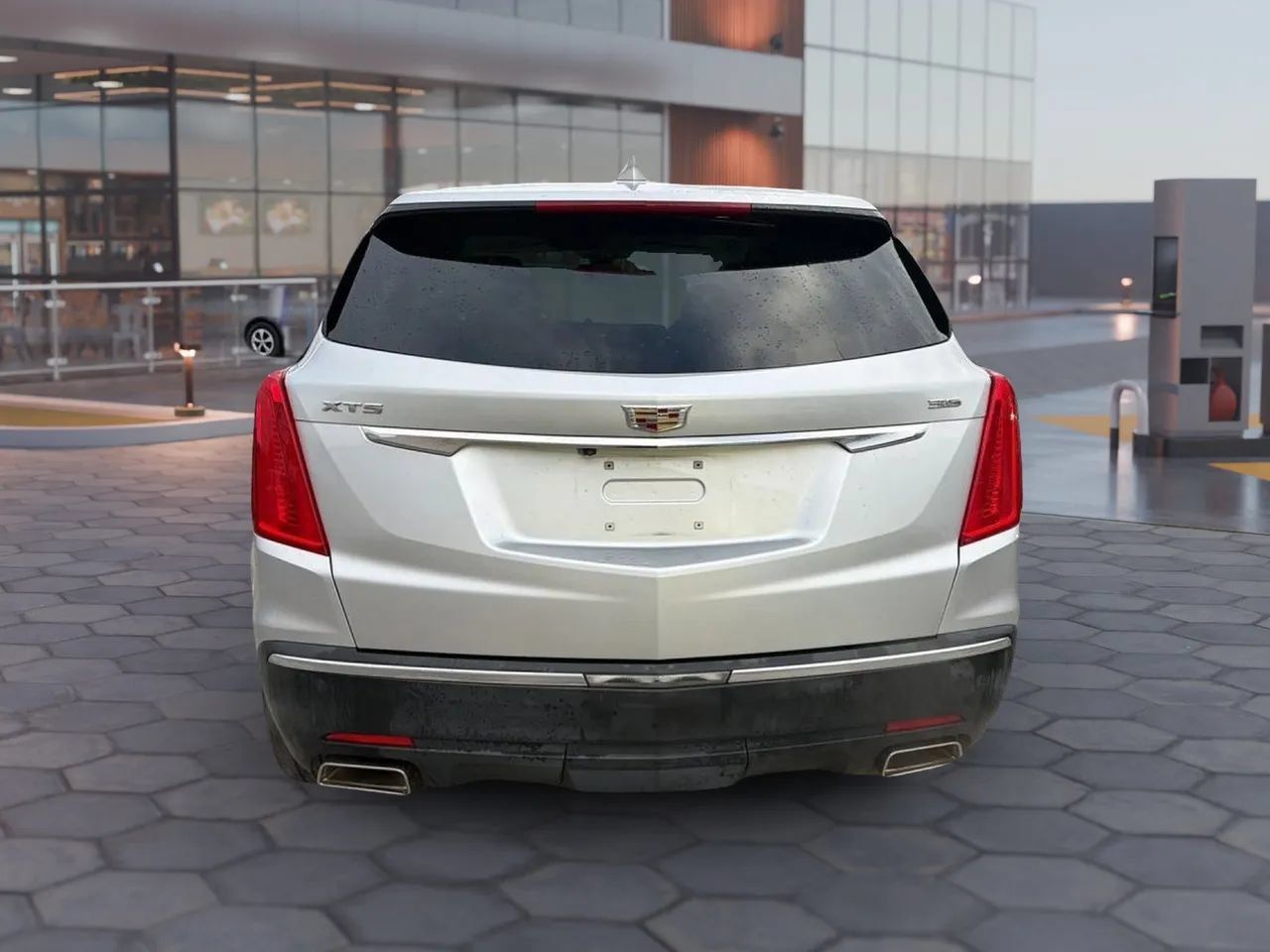 Used 2017 Cadillac XT5 Premium Luxury FWD image 10