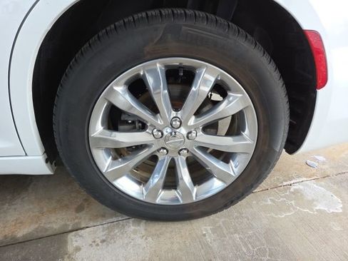 Used 2021 Chrysler 300 Touring L image 60