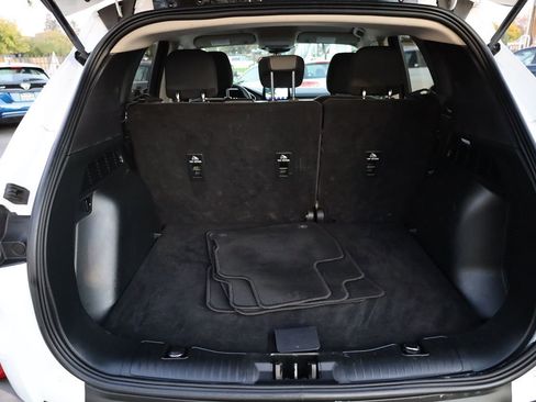 Used 2020 Ford Escape SE image 13