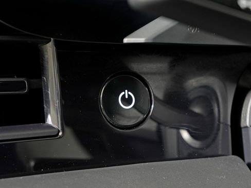 Used 2024 Porsche Taycan 4S w/ Premium Package image 21