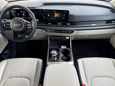 New 2026 Kia Carnival EX FWD image 15