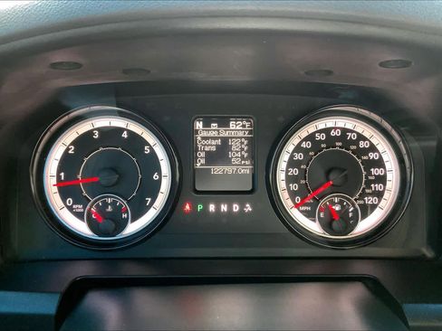 Used 2019 RAM 1500 Classic SLT AWD/4WD image 26