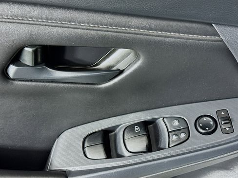 Used 2024 Nissan Sentra S image 23