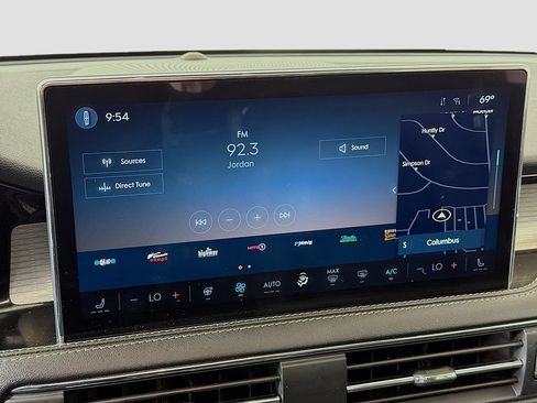 Used 2023 Lincoln Corsair AWD w/ Equipment Group 101A image 36