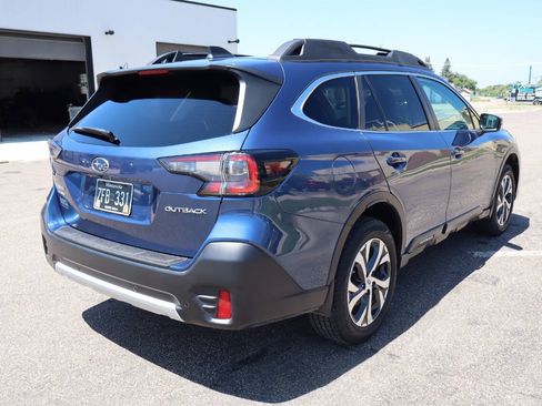 Used 2020 Subaru Outback Limited w/ Popular Package #2 AWD/4WD image 3