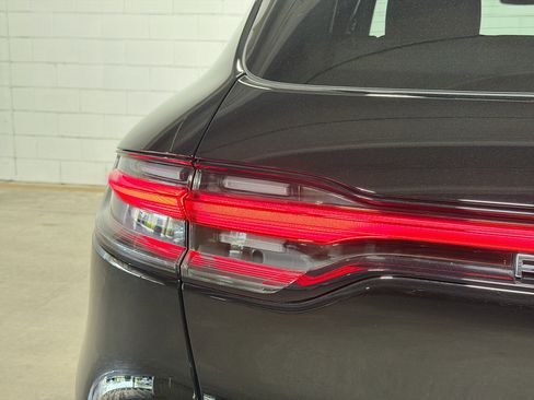 Certified 2026 Porsche Macan S AWD/4WD image 11