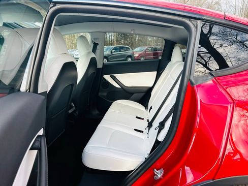 Used 2021 Tesla Model Y Performance image 20