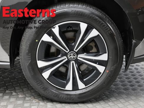 Used 2023 Toyota bZ4X AWD w/ Weather Package image 8