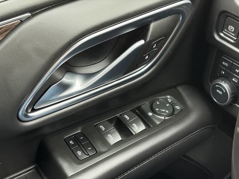 Used 2022 Chevrolet Tahoe LT image 36