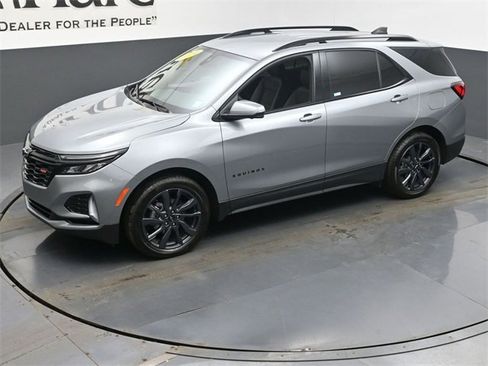 Used 2024 Chevrolet Equinox RS image 50