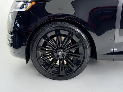 Used 2024 Land Rover Range Rover SE image 33