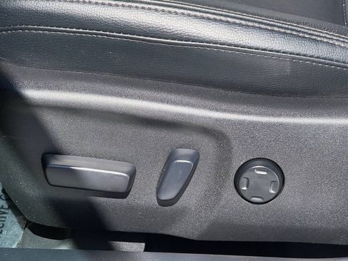 Used 2014 Toyota Avalon XLE FWD image 10