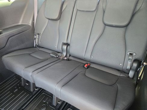 Certified 2026 Kia Carnival SX Prestige image 30