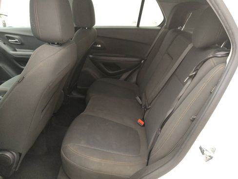 Used 2020 Chevrolet Trax LS w/ Tint and Cruise Package FWD image 18