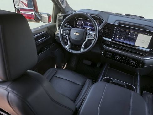 Used 2024 Chevrolet Silverado 3500 LTZ w/ LTZ Convenience Package AWD/4WD image 29