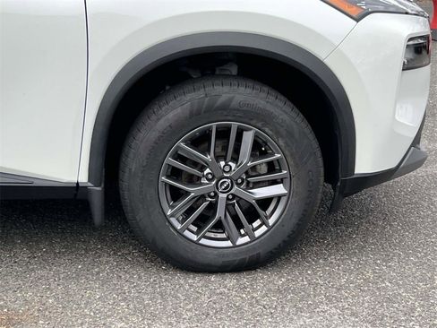 Certified 2023 Nissan Rogue S image 7