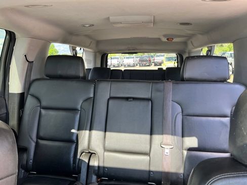 Used 2015 Chevrolet Suburban LT w/ Luxury Package AWD/4WD image 24