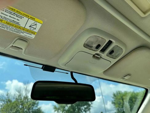 Used 2011 Ford Escape XLT w/ 203A Rapid Spec Order Code image 24