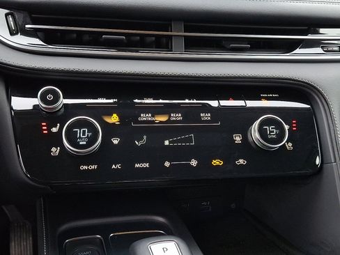 Certified 2023 INFINITI QX60 Luxe w/ Cargo Package image 17