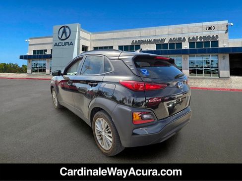 Used 2019 Hyundai Kona SEL w/ SEL Tech Package 02 FWD image 3