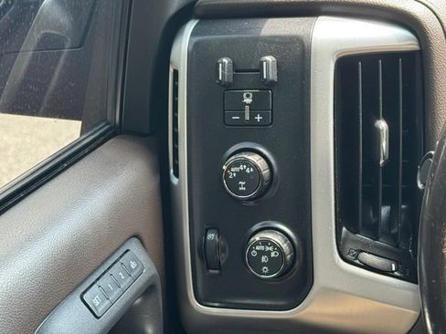 Used 2018 GMC Sierra 1500 SLT w/ SLT Premium Package AWD/4WD image 16