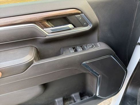 Used 2024 Chevrolet Silverado 2500 LT image 12