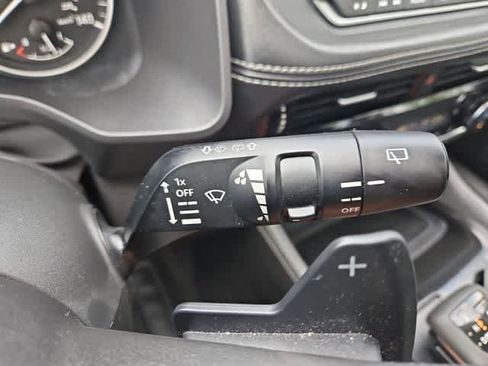 Used 2023 Nissan Rogue SL AWD/4WD image 52