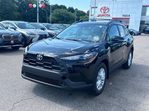 New 2026 Toyota Corolla Cross LE w/ Moonroof Package AWD/4WD image 3