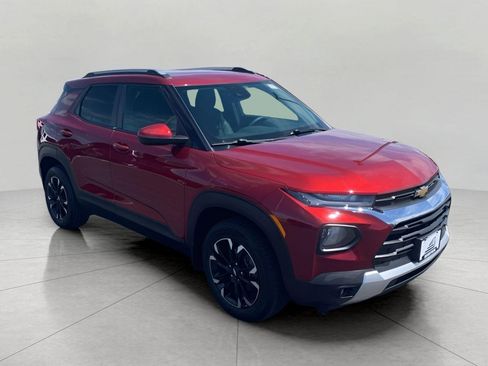Used 2022 Chevrolet TrailBlazer LT AWD/4WD image 1