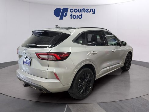 Certified 2024 Ford Escape ST-Line Elite w/ Premium Technology Package image 8