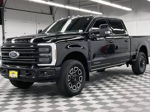 Used 2026 Ford F250 Platinum AWD/4WD image 13