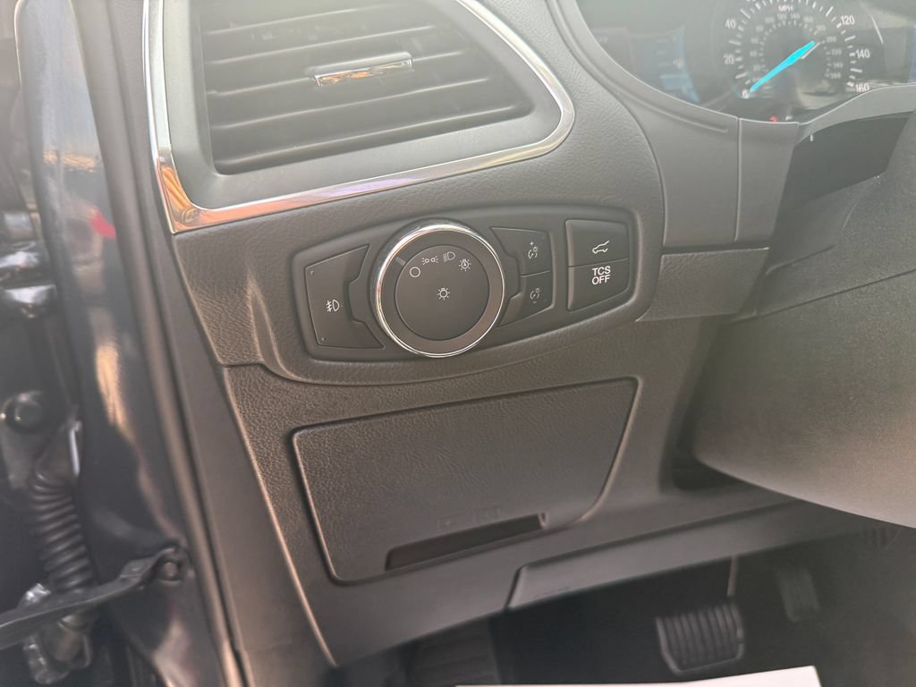 Used 2024 Ford Edge Titanium AWD/4WD image 18