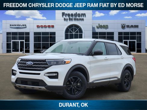 Used 2024 Ford Explorer XLT w/ Equipment Group 202A AWD/4WD image 1