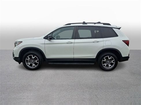 Used 2022 Honda Passport TrailSport image 7