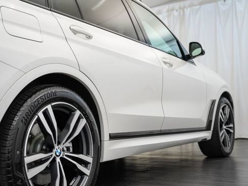 Used 2021 BMW X7 xDrive40i w/ M Sport Package AWD/4WD image 33