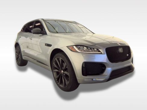 Used 2019 Jaguar F-PACE S AWD/4WD image 2