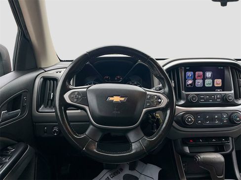 Used 2015 Chevrolet Colorado LT image 19