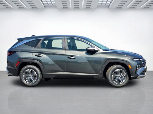 New 2026 Hyundai Tucson Blue SE AWD/4WD image 3