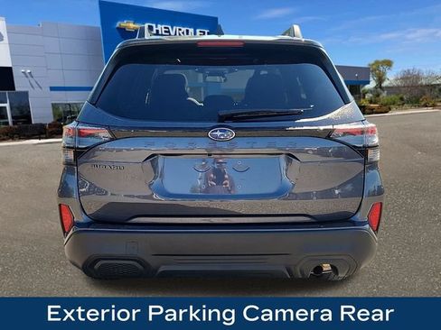 Used 2025 Subaru Forester Premium AWD/4WD image 6