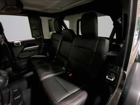 Used 2024 Jeep Wrangler Unlimited Rubicon w/ Convenience Group AWD/4WD image 26