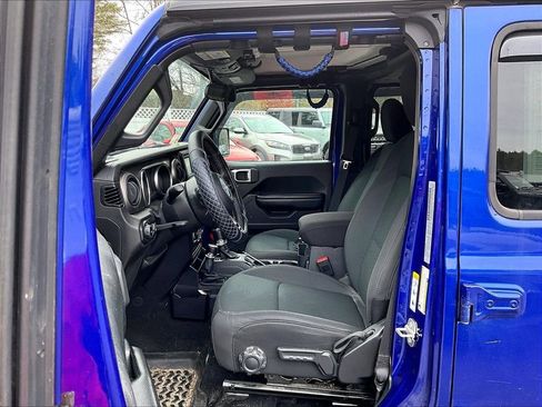 Used 2018 Jeep Wrangler Unlimited Sport S AWD/4WD image 7