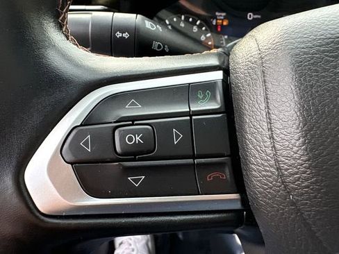 Used 2022 Jeep Compass Limited w/ Sun and Sound Group image 28