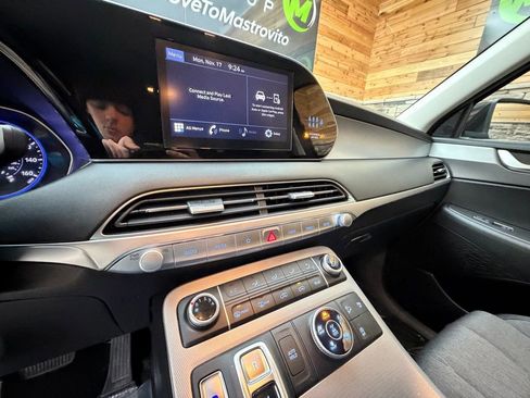 Certified 2022 Hyundai Palisade SE image 18