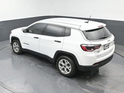 Used 2025 Jeep Compass Sport AWD/4WD image 37