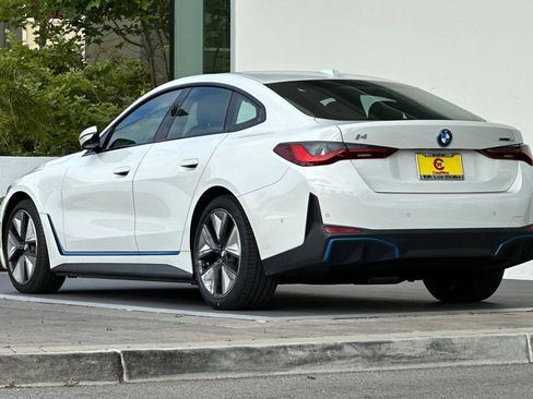Used 2023 BMW i4 eDrive35 w/ Premium Package RWD image 5