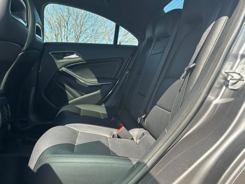 Used 2015 Mercedes-Benz CLA 250 4MATIC image 31